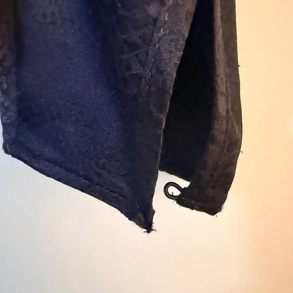 Express Satin Jacquard Wrap Blouse – Deep Navy (Almost Black) Size S - Picture 3 of 10